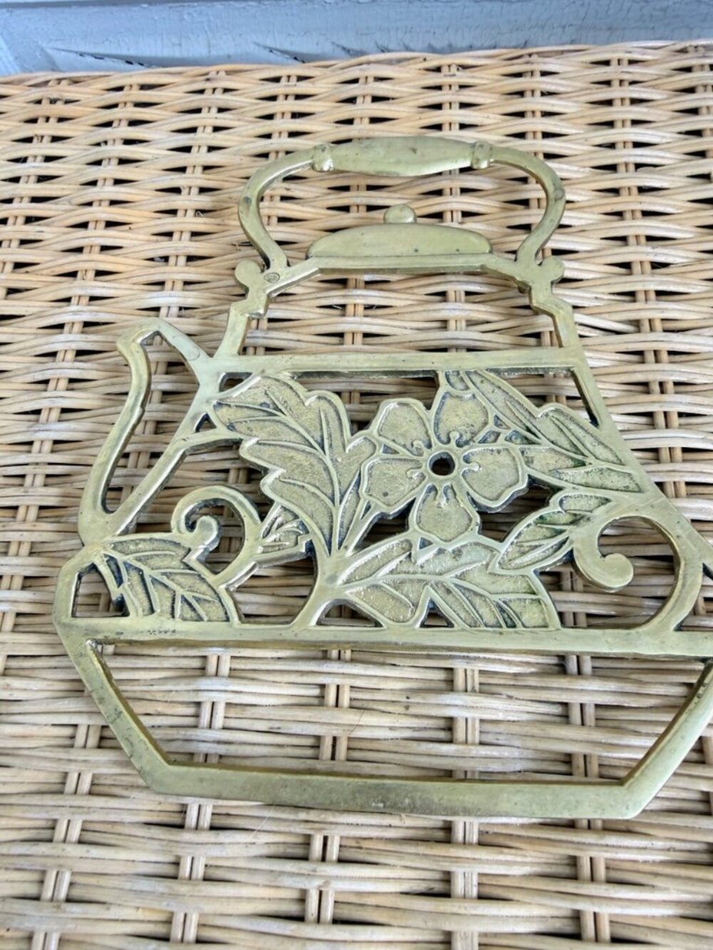 Vintage 70s Brass Trivet Hot Plate Floral Teapot Shaped Kitchen Decor - Picture 3 of 6